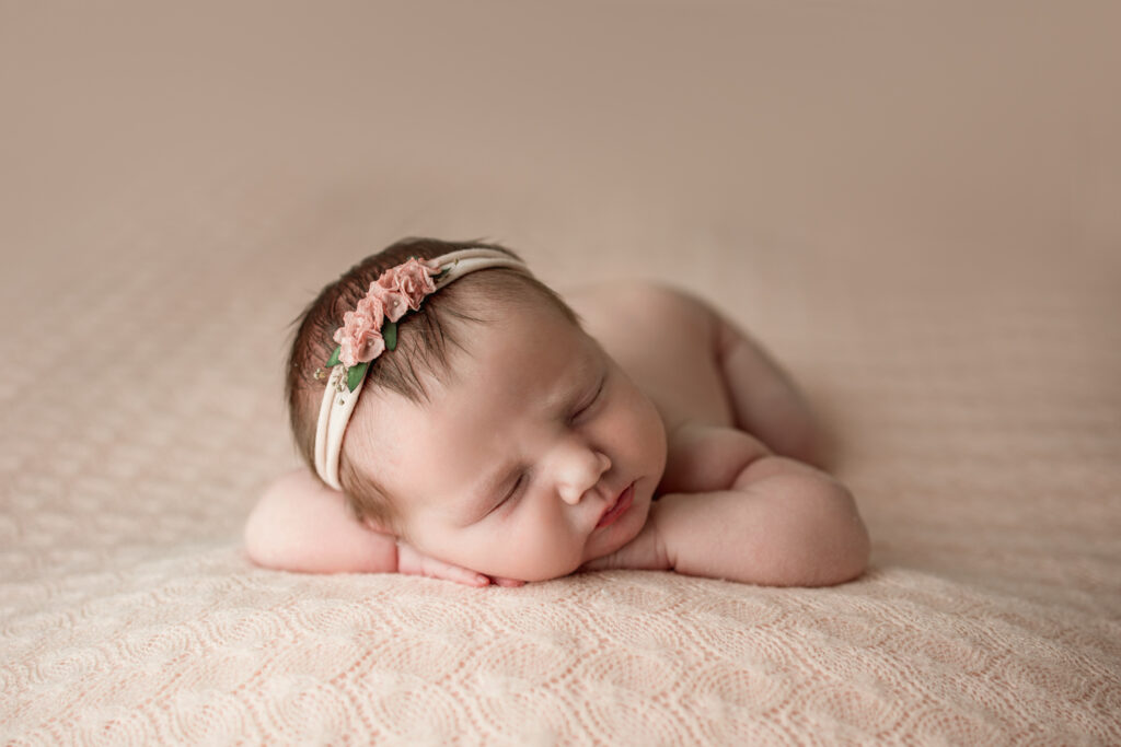 newborn photography in Cedarburg WI, baby portrait studio near me, milwaukee infant photographer